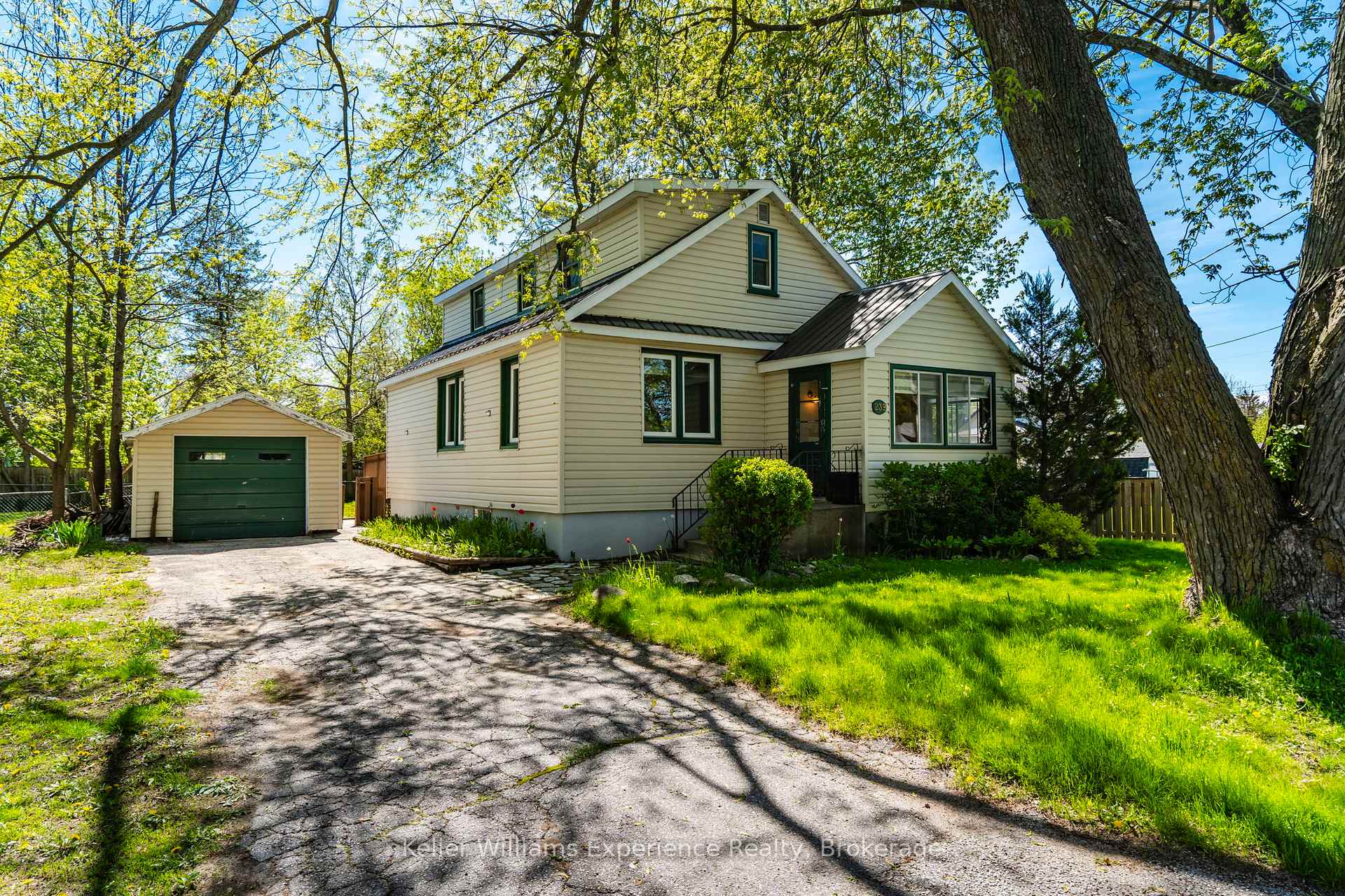 239 Oak Street, Clearview, ON L0M 1S0 — Clearview, Ontario