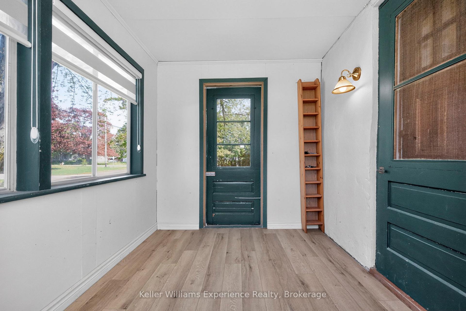 239 Oak Street, Clearview — photo 5 of 5