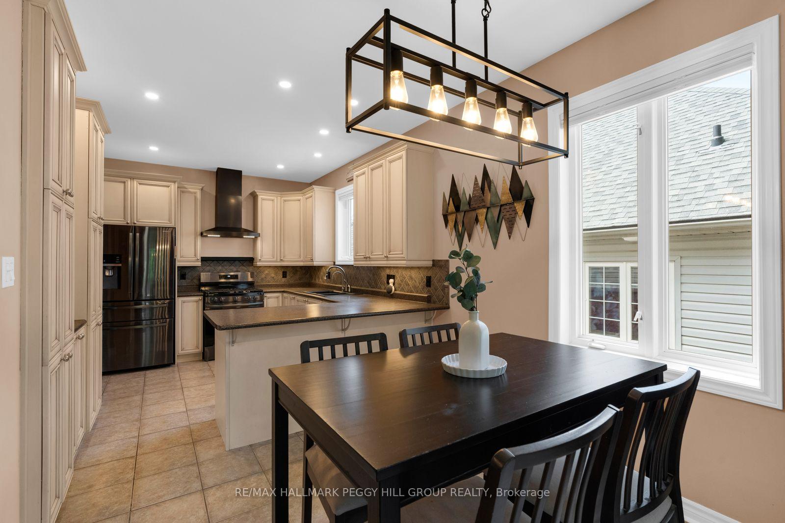 17 Oakmont Avenue, Oro-Medonte — photo 4 of 5