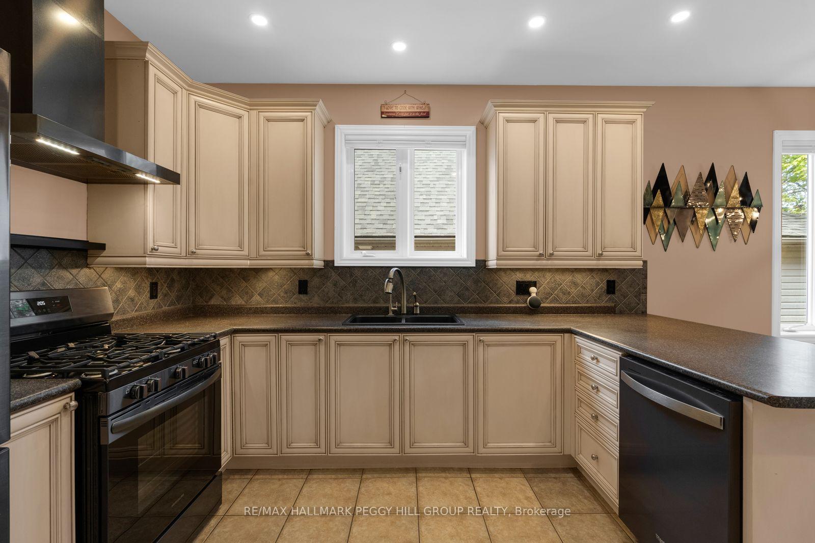 17 Oakmont Avenue, Oro-Medonte — photo 5 of 5