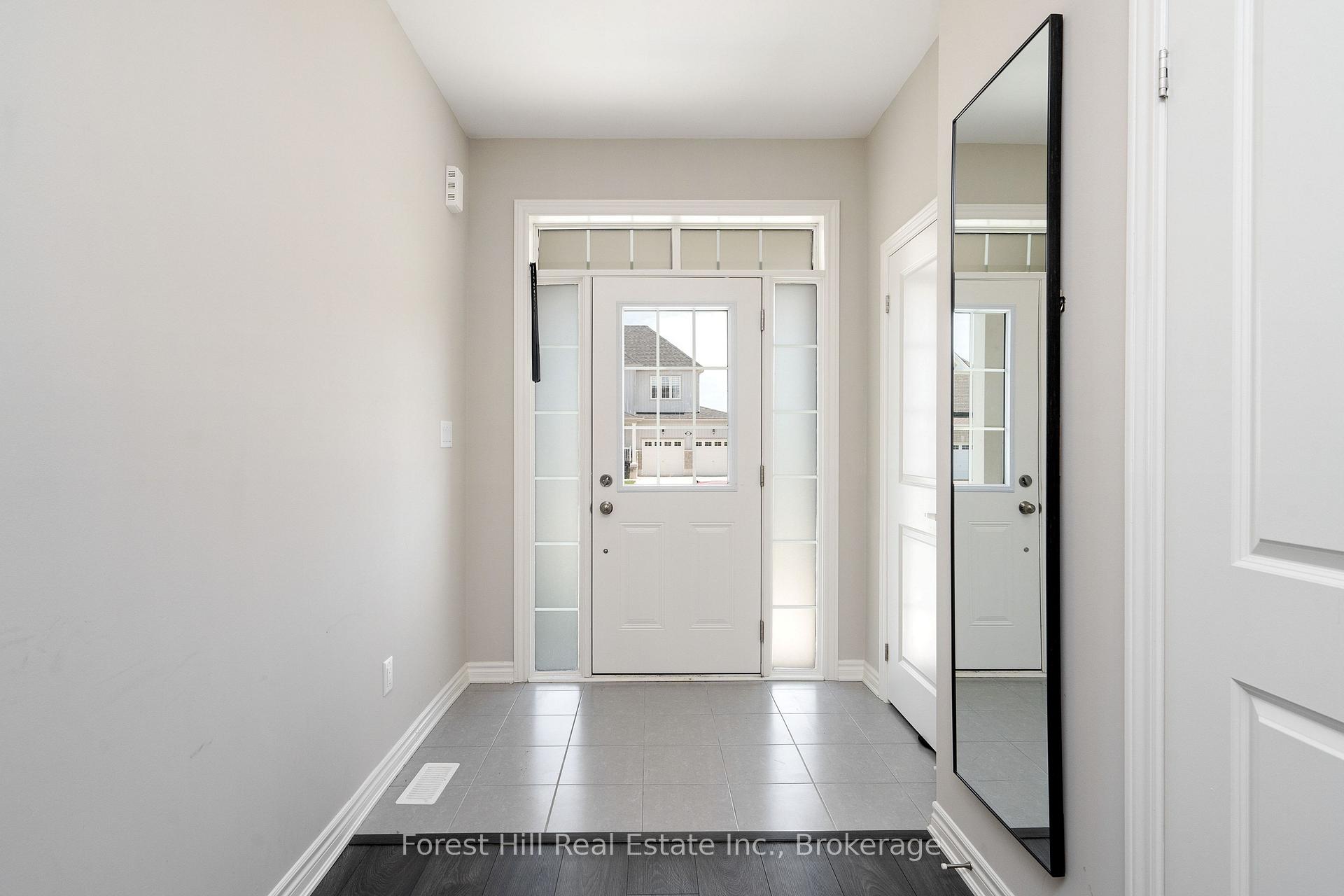 281 Springfield Crescent, Clearview — photo 2 of 5