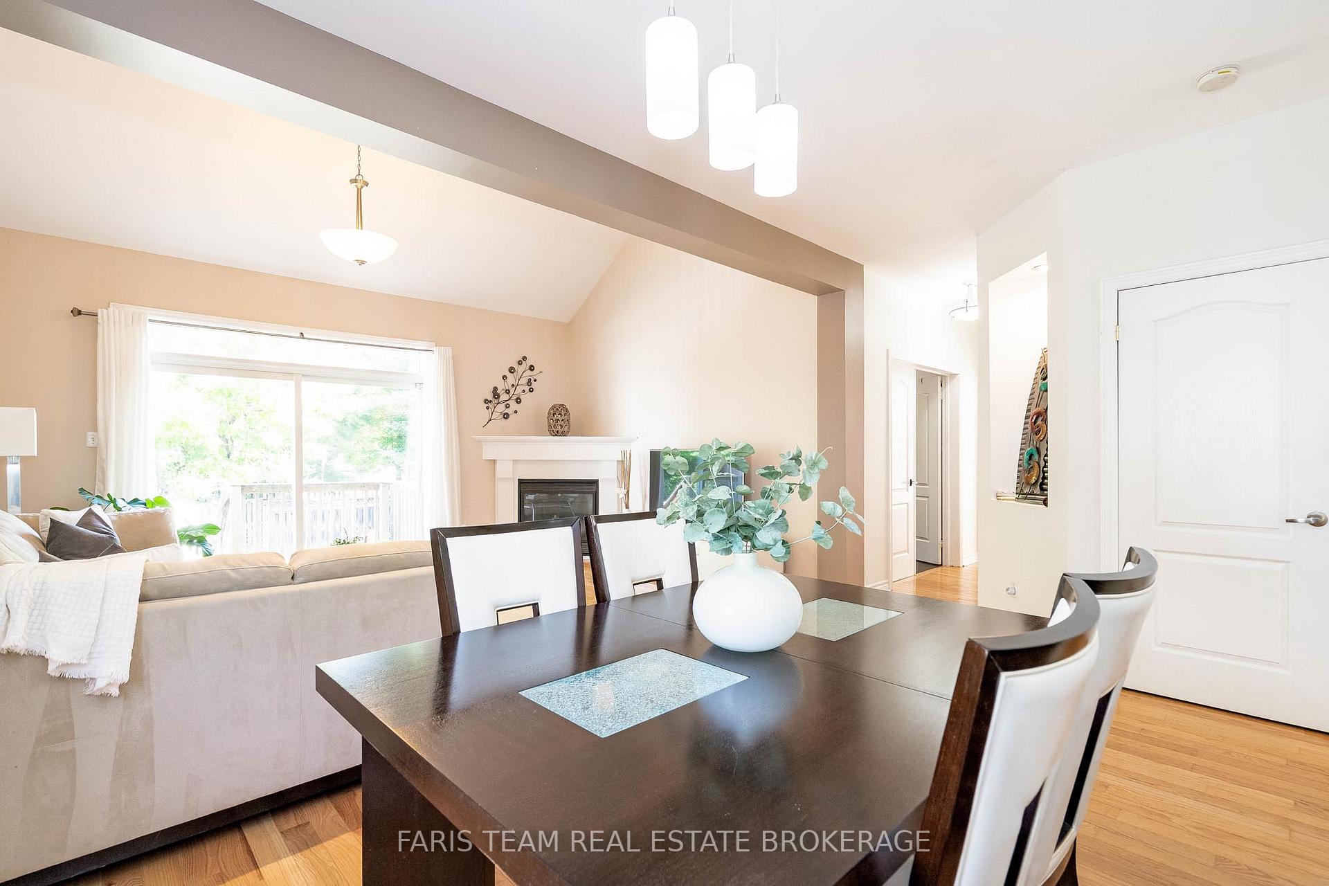 103 41st Street S, Wasaga Beach — photo 5 of 5