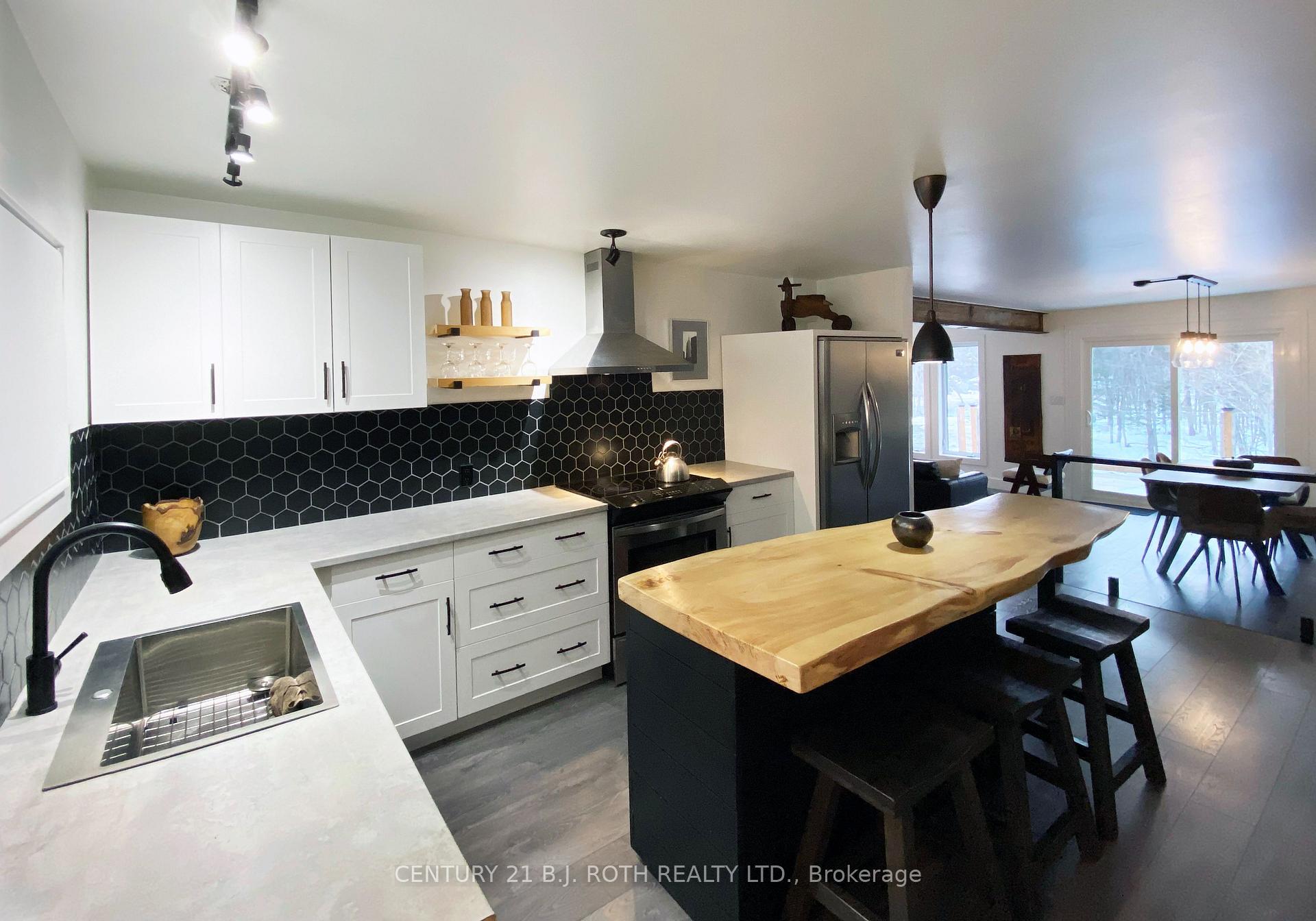 8101 Kings River Road, Ramara — photo 5 of 5