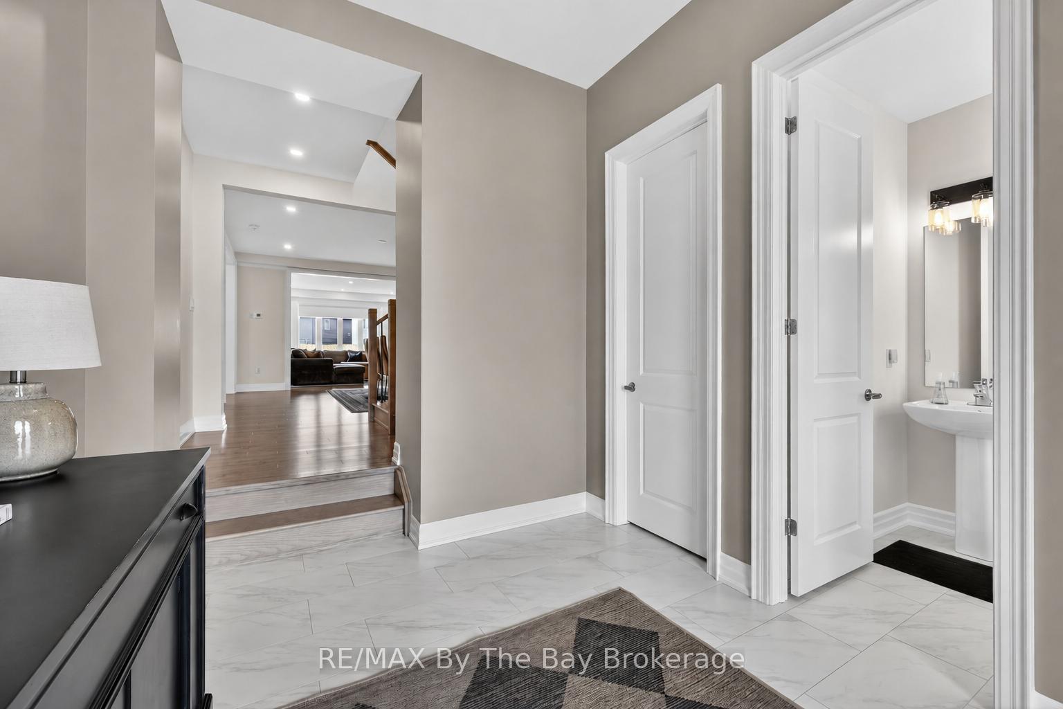 167 Rosanne Circle, Wasaga Beach — photo 3 of 5