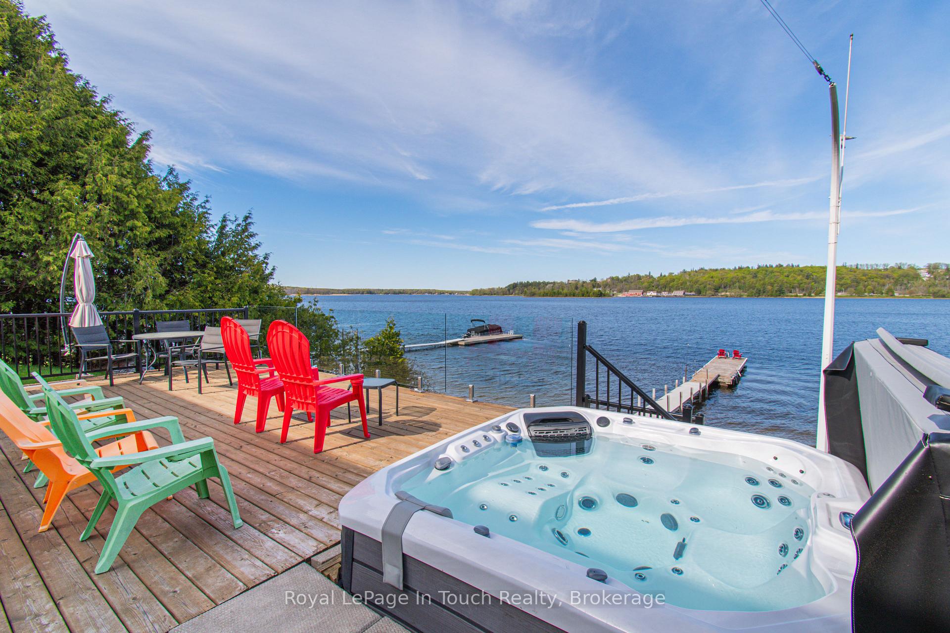 441 Champlain Road, Penetanguishene, ON L9M 1S5 — Penetanguishene, Ontario
