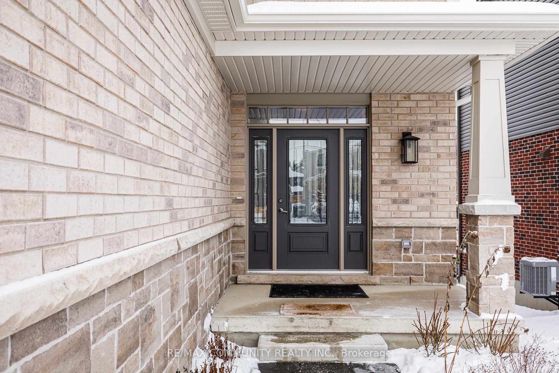 122 Plewes Drive, Collingwood — photo 4 of 5