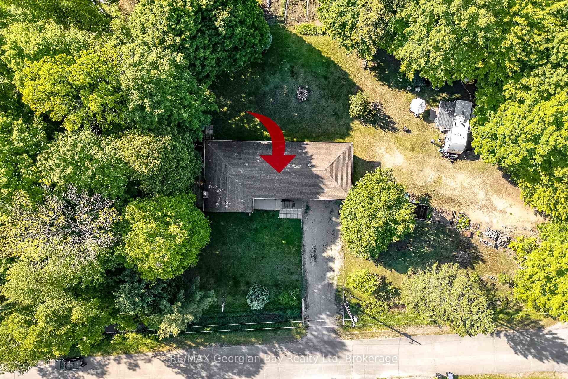 50 Leonard Road, Tiny — photo 2 of 5