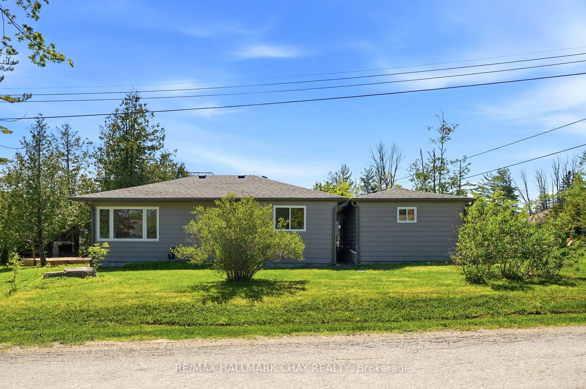 71 Lakeshore Road E, Oro-Medonte, ON L0L 2E0 — Oro-Medonte, Ontario