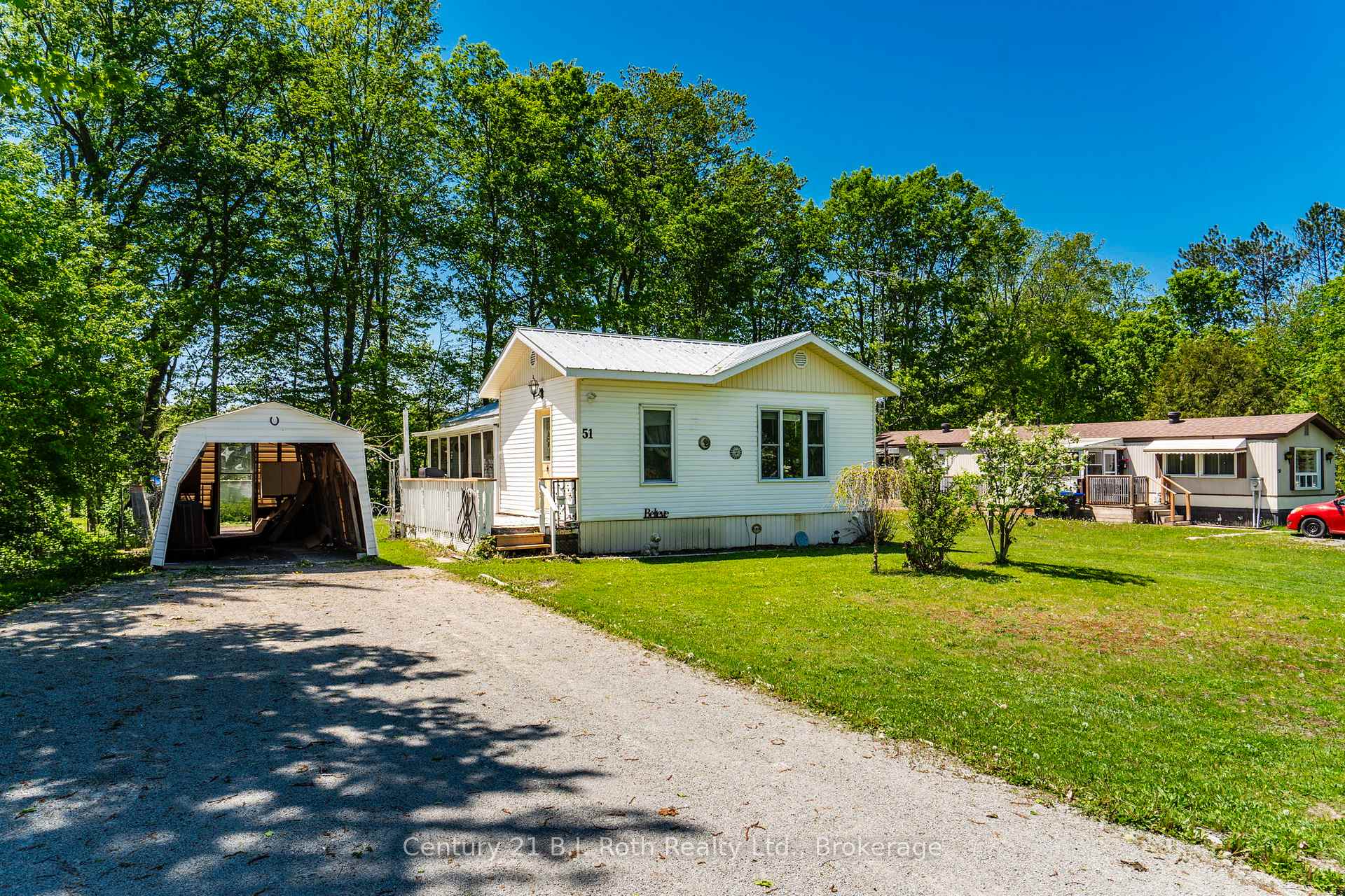 5263 Elliott Side Road 51, Tay — photo 2 of 5