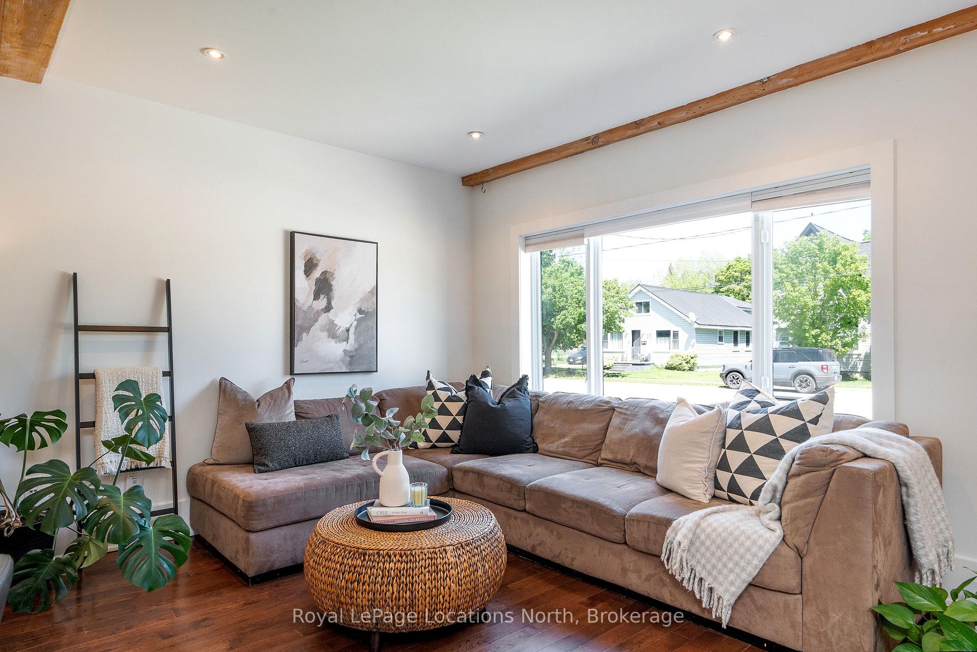 72 Birch Street, Collingwood — photo 3 of 5