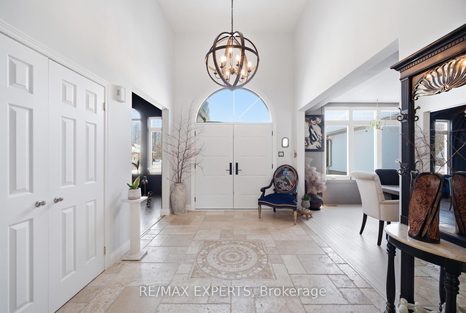 11 Basswood Circle, Oro-Medonte — photo 3 of 5