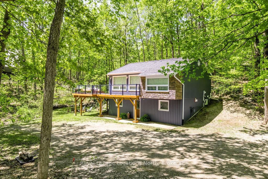 1 Iroquois Ridge, Oro-Medonte — photo 2 of 5