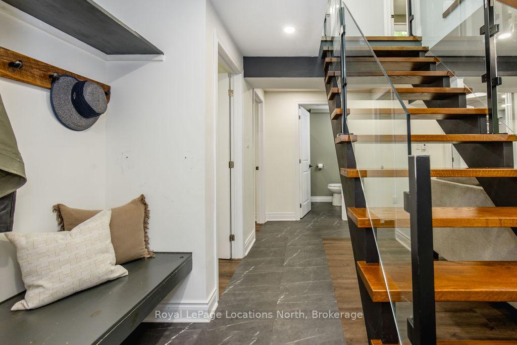 1 Iroquois Ridge, Oro-Medonte — photo 5 of 5