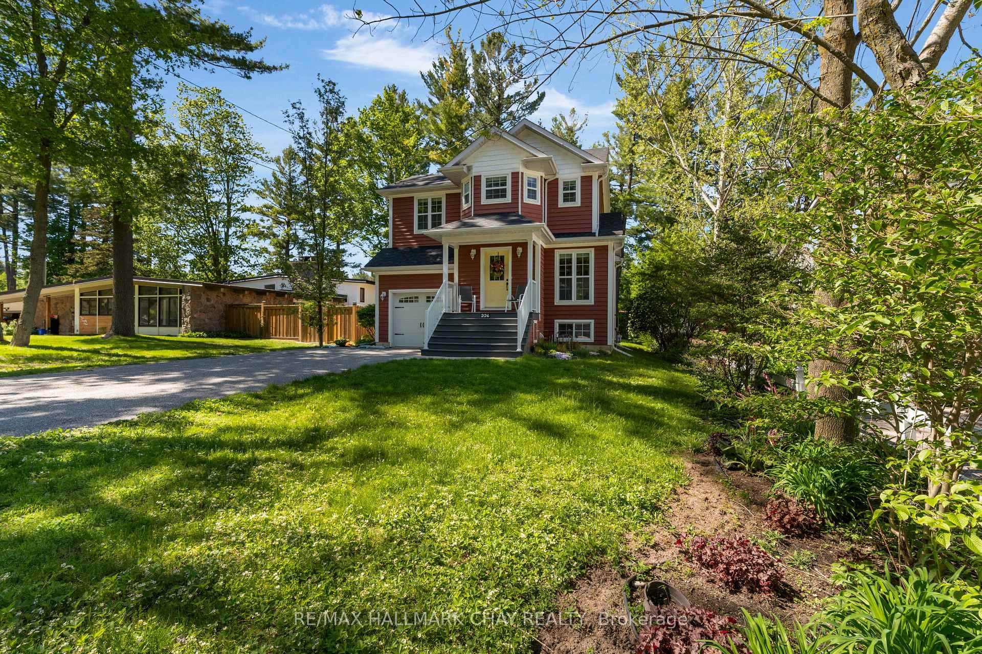 226 McCrea Drive, Clearview — photo 3 of 5