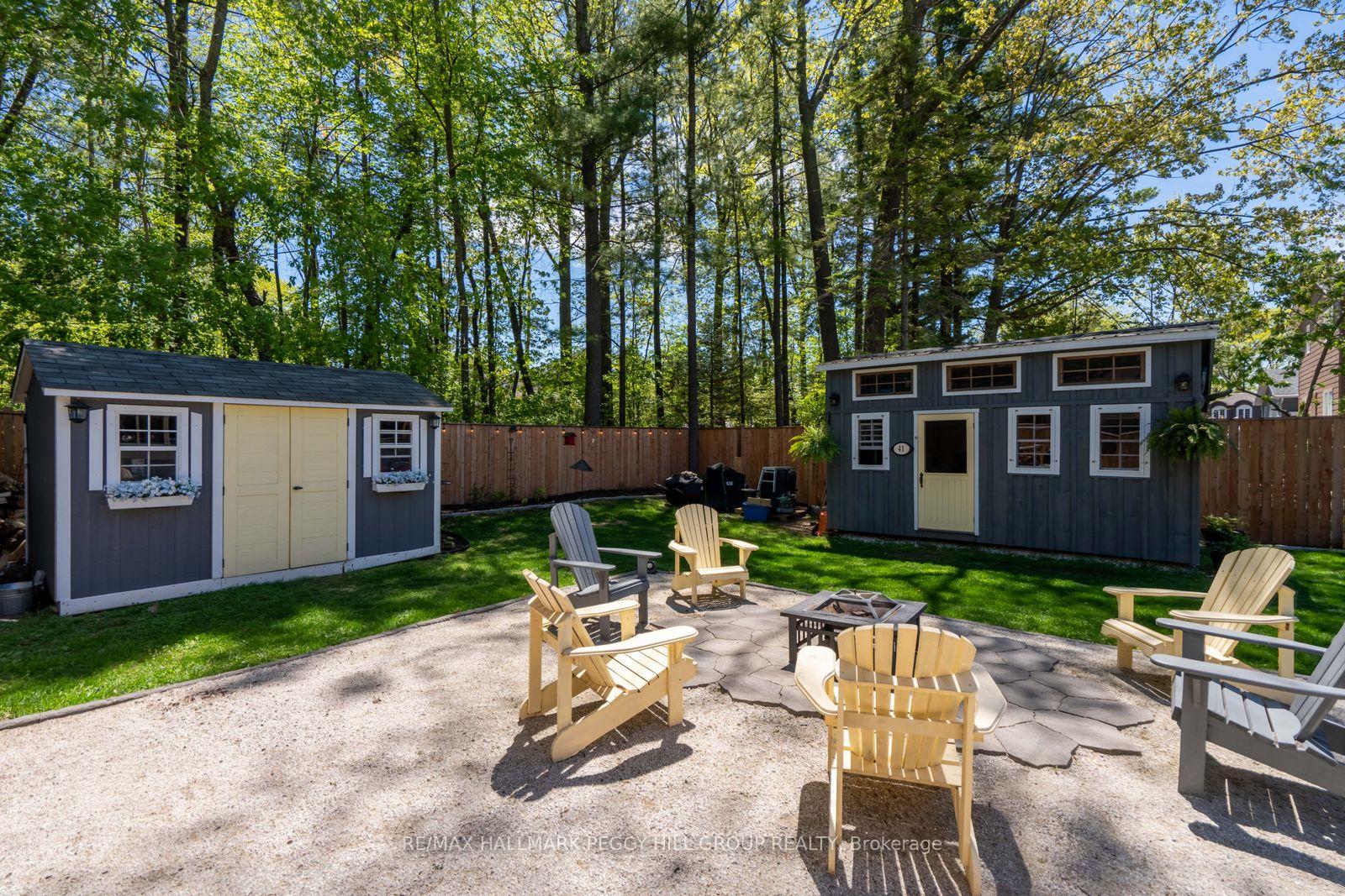 41 Laidlaw Street, Wasaga Beach — photo 2 of 5