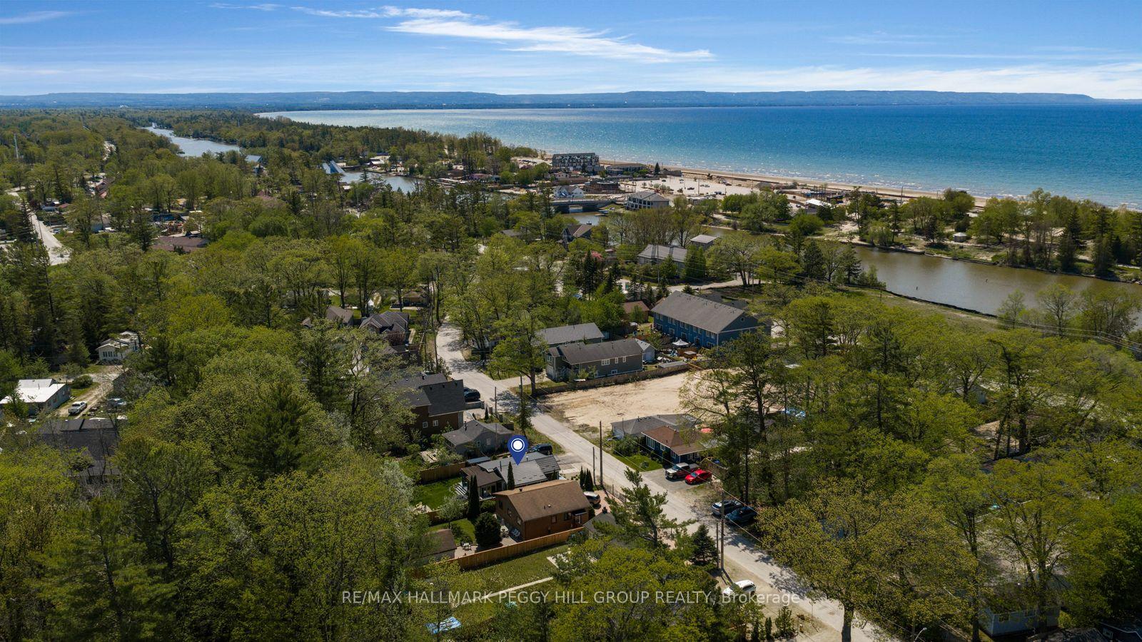 41 Laidlaw Street, Wasaga Beach — photo 3 of 5