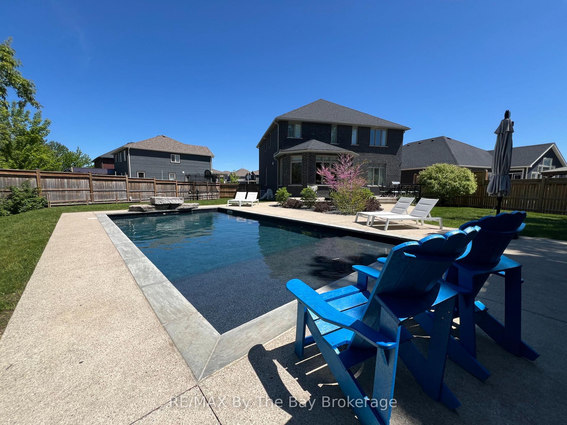 39 Gilpin Crescent, Collingwood, ON L9Y 0Z1 — Collingwood, Ontario