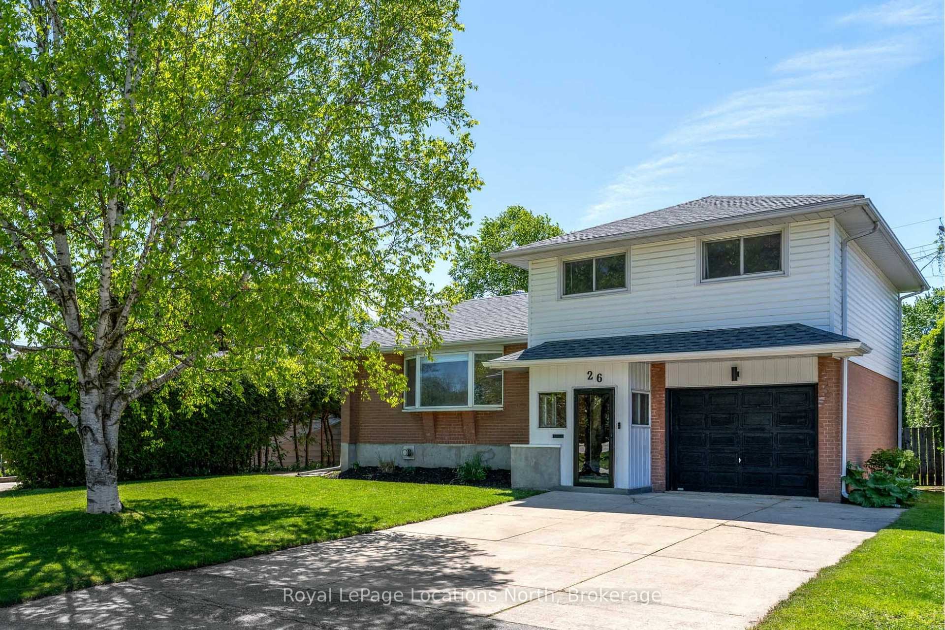 26 Dickson Road, Collingwood, ON L9Y 2X3 — Collingwood, Ontario