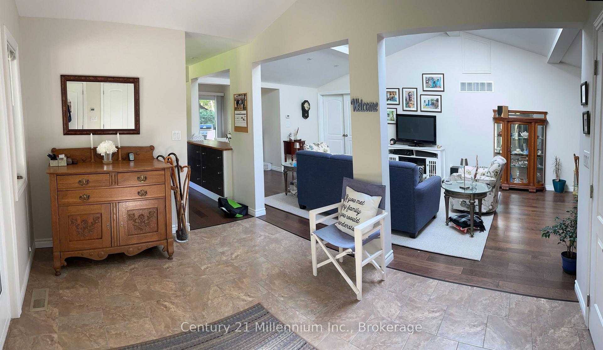 58 Cedarlane Drive, Wasaga Beach — photo 4 of 5