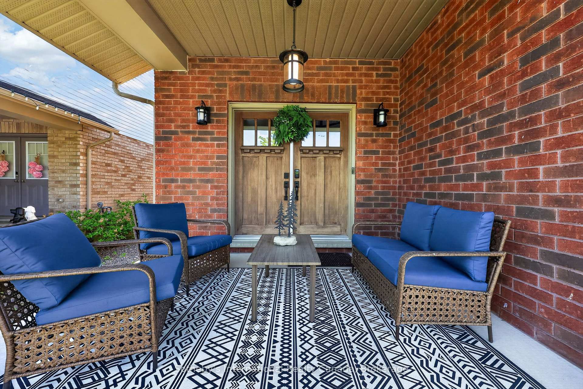 36 Kayla Crescent, Collingwood — photo 4 of 5
