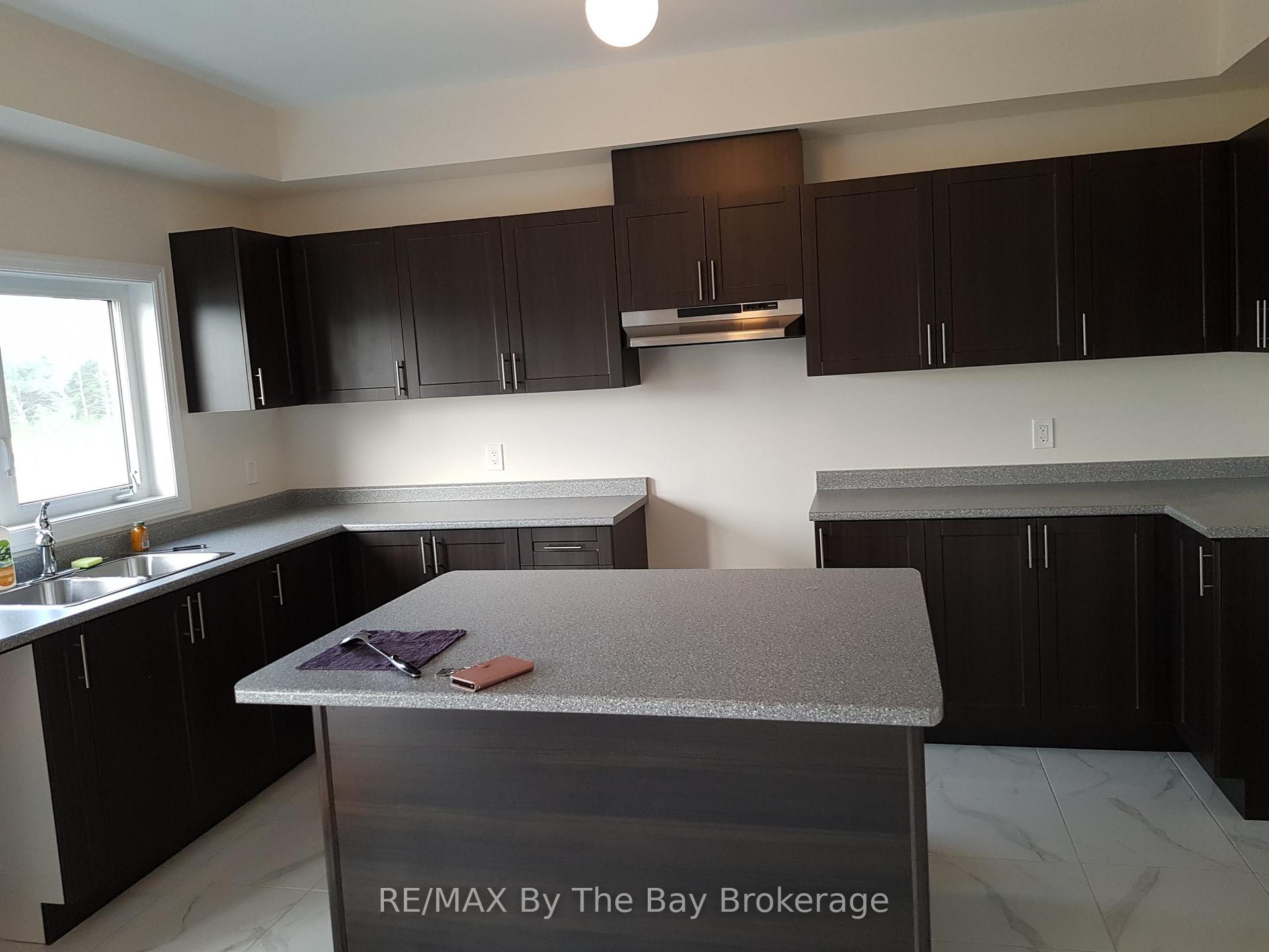 162 ALLEGRA Drive, Wasaga Beach — photo 3 of 5