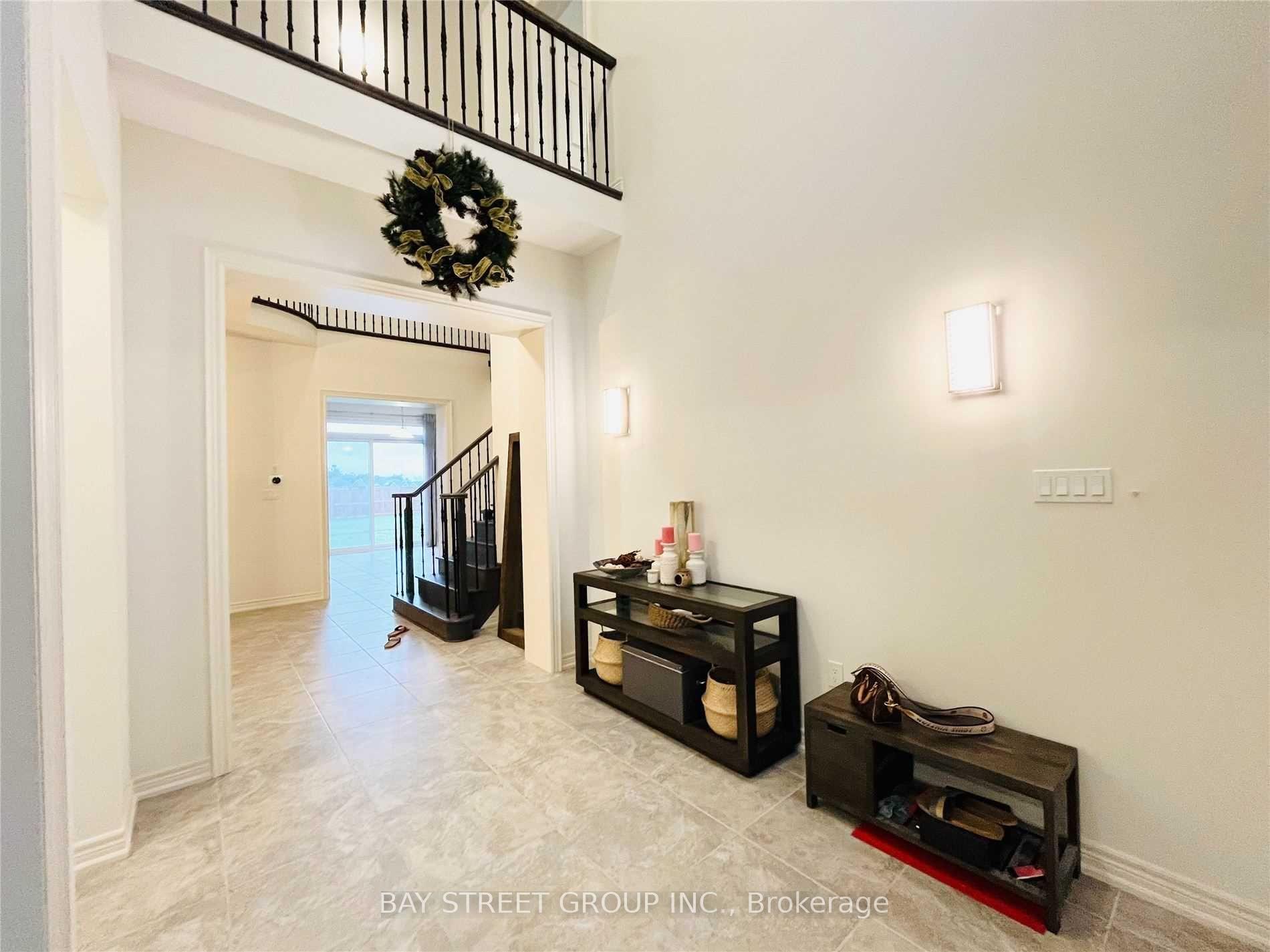 25 Mcisaac Drive, Springwater — photo 3 of 5