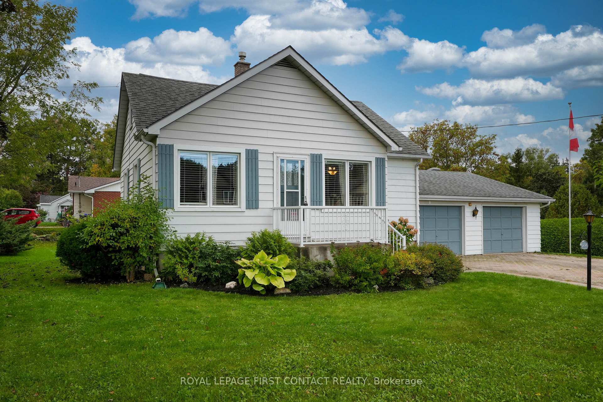204 Dominion Drive, Clearview, ON L0M 1S0 — Clearview, Ontario