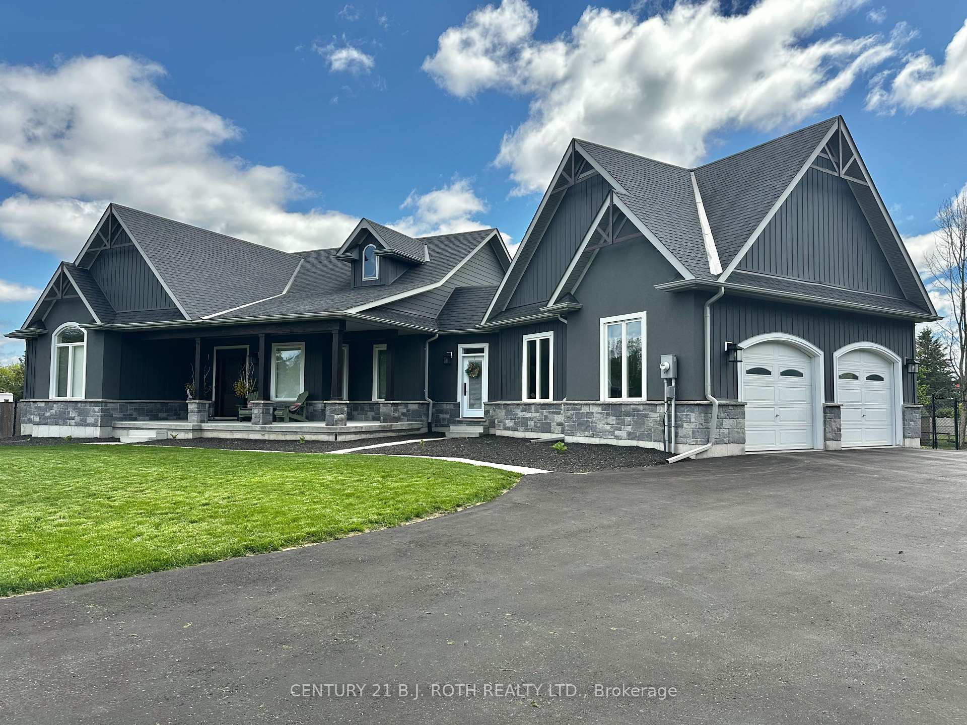 2228 Elana Drive, Severn, ON L3V 0C2 — Severn, Ontario