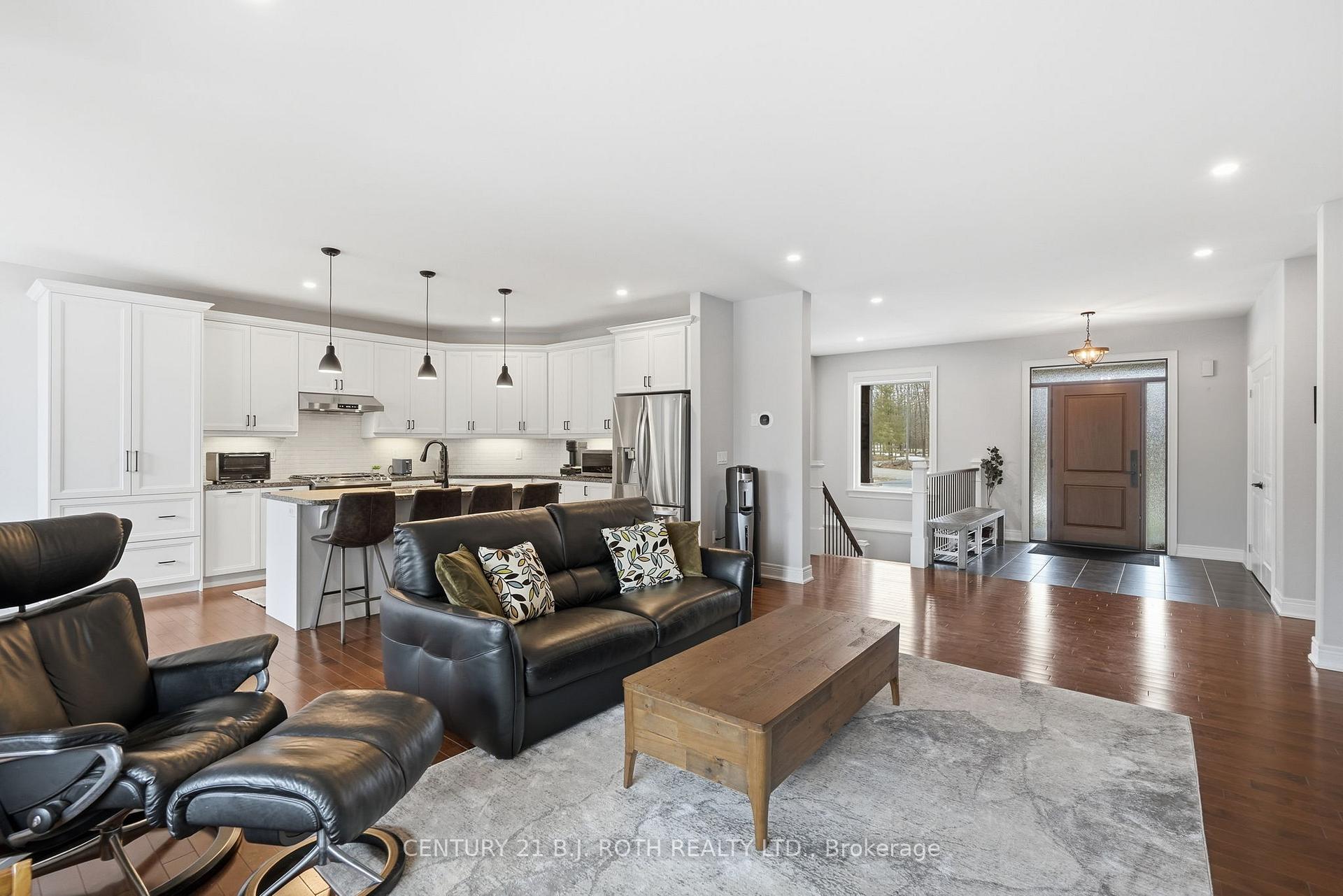 2228 Elana Drive, Severn — photo 4 of 5