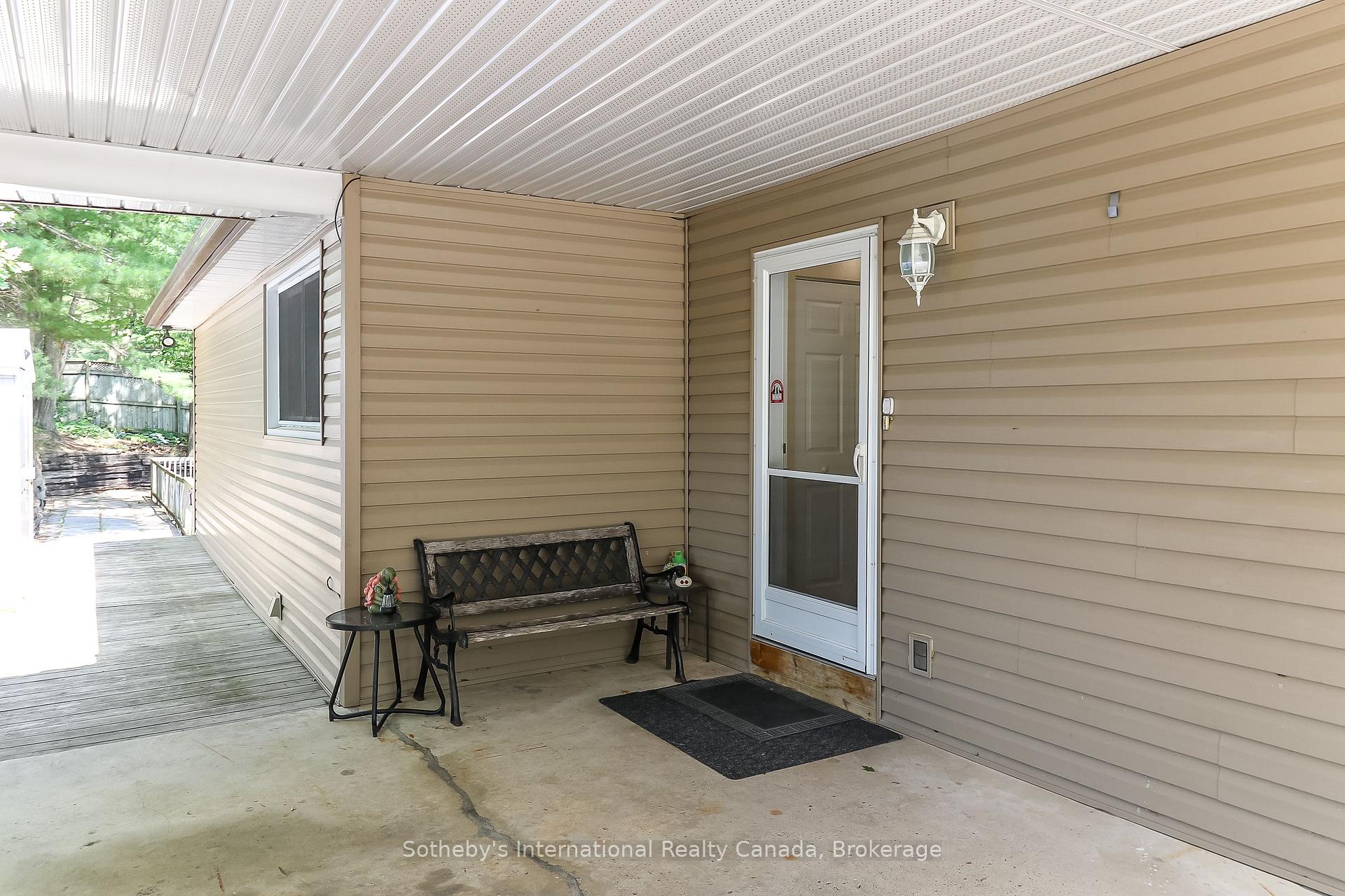 33 Parkwood Drive, Wasaga Beach — photo 4 of 5
