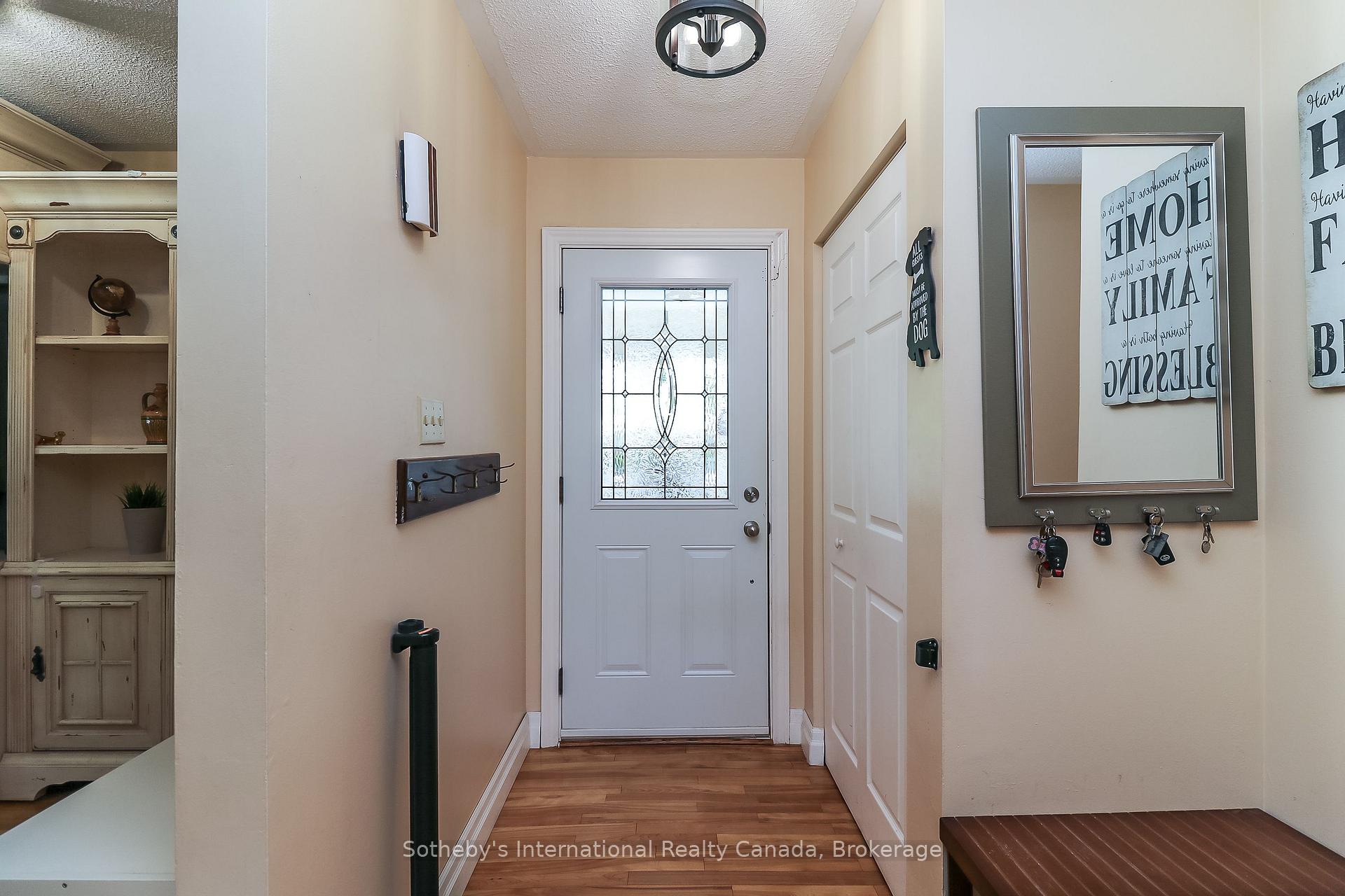 33 Parkwood Drive, Wasaga Beach — photo 5 of 5