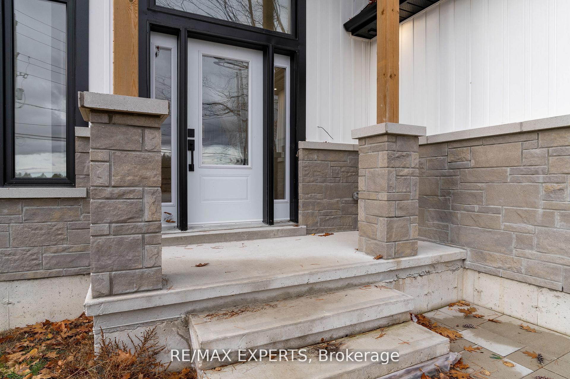 506 Golf Course Road, Wasaga Beach — photo 5 of 5