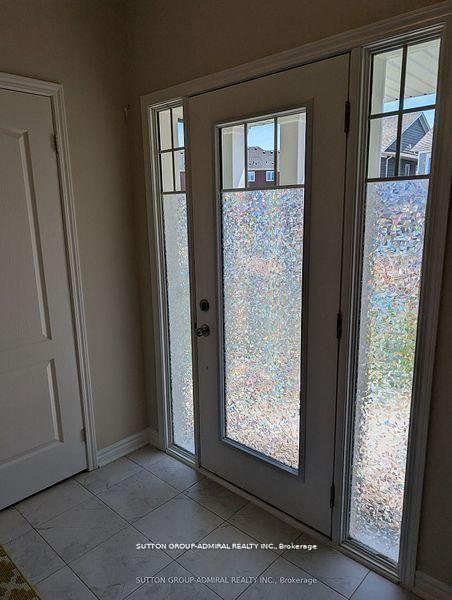 23 Hills Thistle Drive, Wasaga Beach — photo 2 of 5