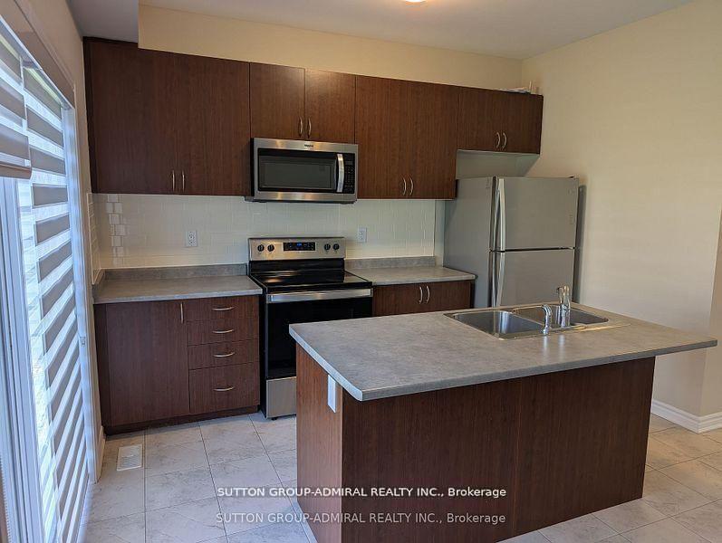 23 Hills Thistle Drive, Wasaga Beach — photo 5 of 5
