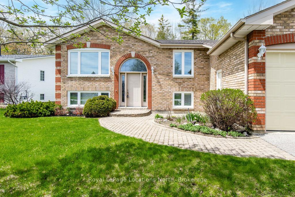 40 Fairway Crescent, Wasaga Beach — photo 2 of 5