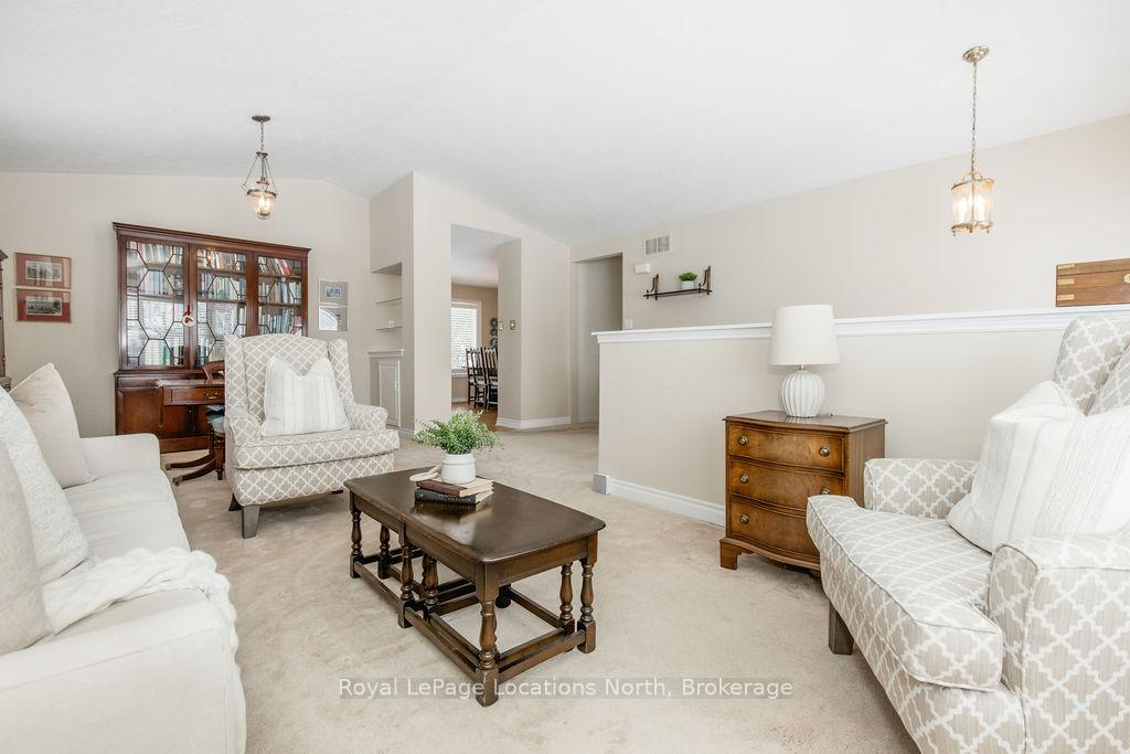 40 Fairway Crescent, Wasaga Beach — photo 3 of 5