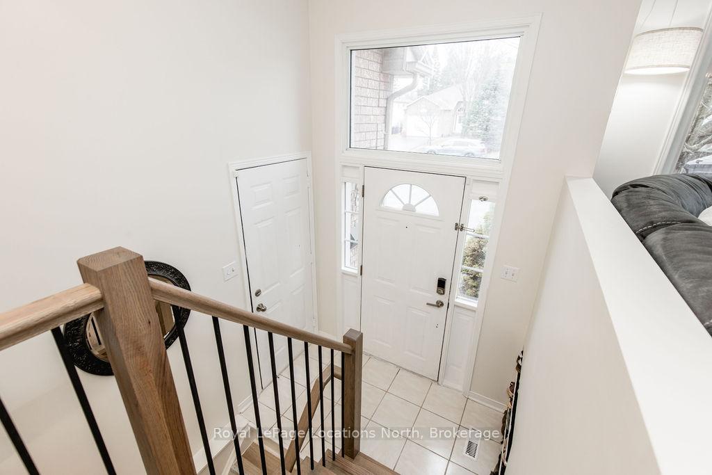 92 GLEN ETON Road, Wasaga Beach — photo 5 of 5