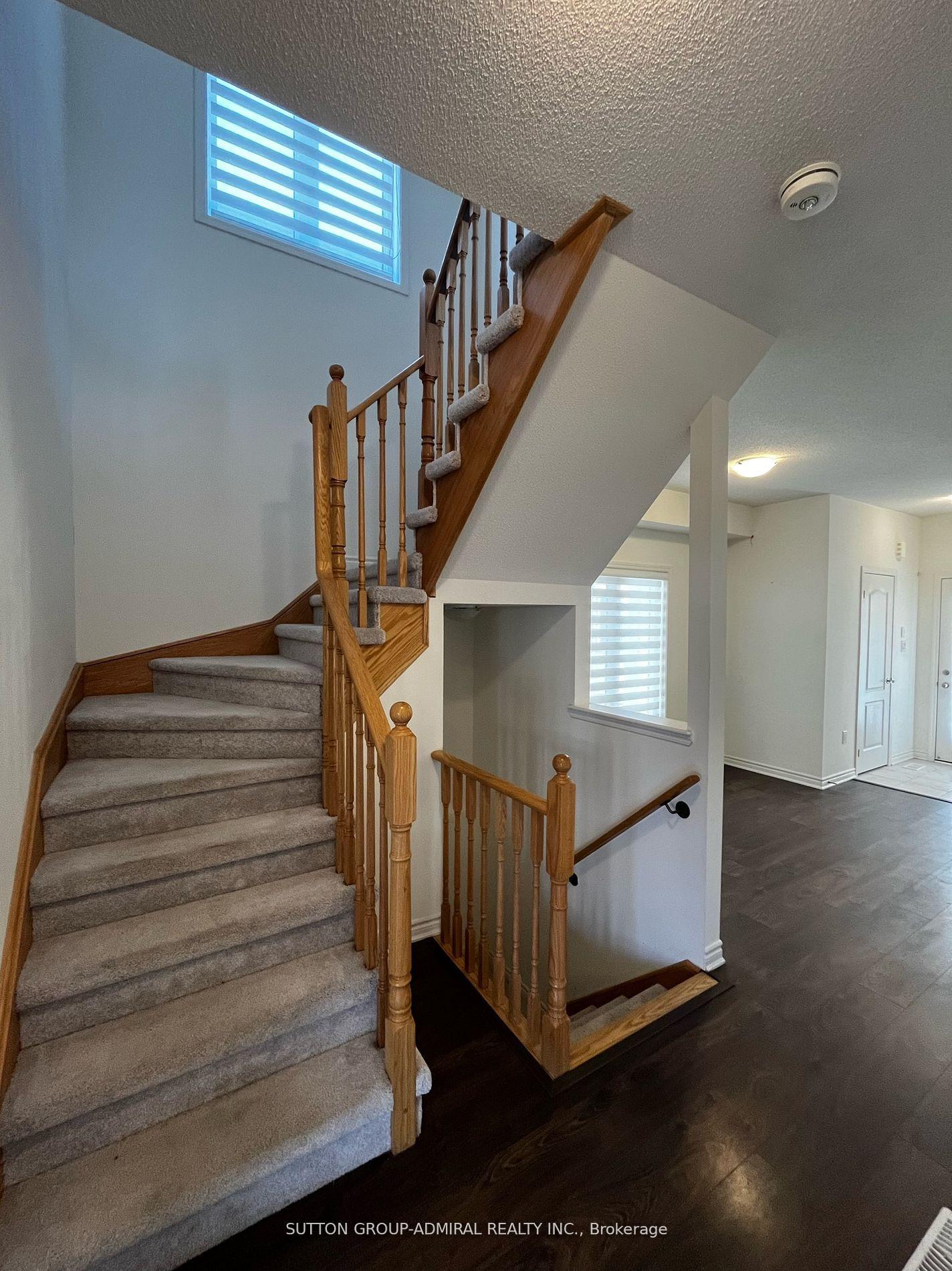 15 Hills Thistle Drive, Wasaga Beach — photo 5 of 5