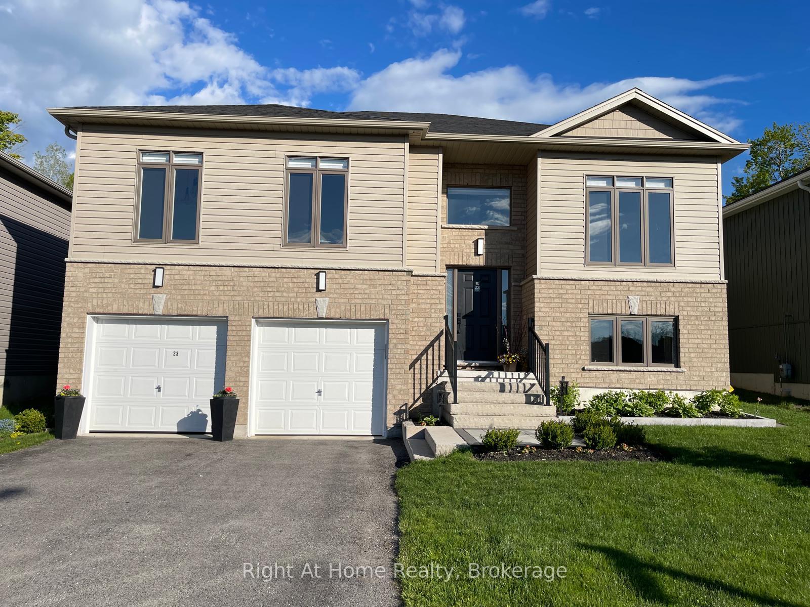 23 Ralph Dalton Boulevard, Tay, ON L0K 2A0 — Tay, Ontario