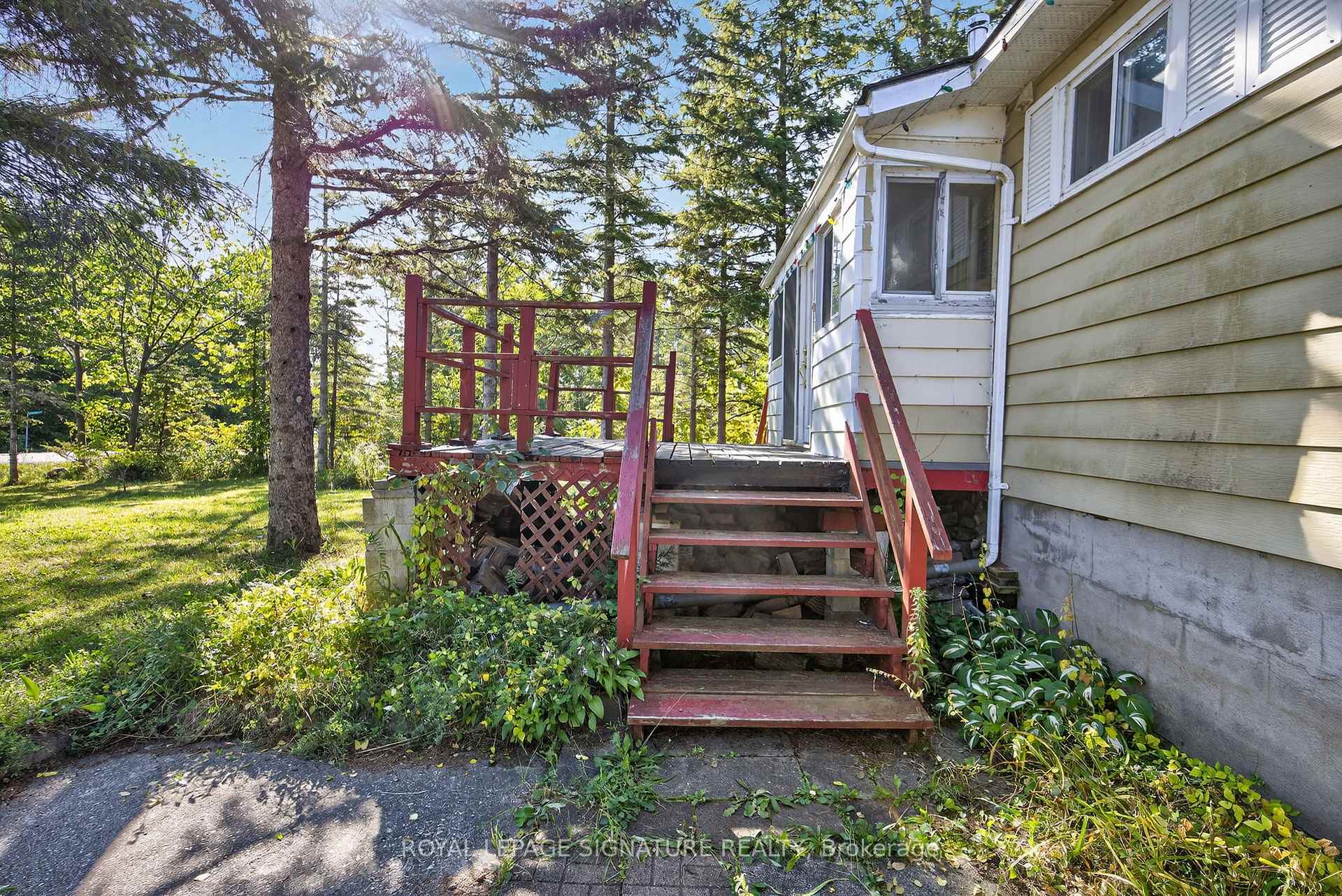 81-77 Bass Bay Drive, Tay — photo 5 of 5