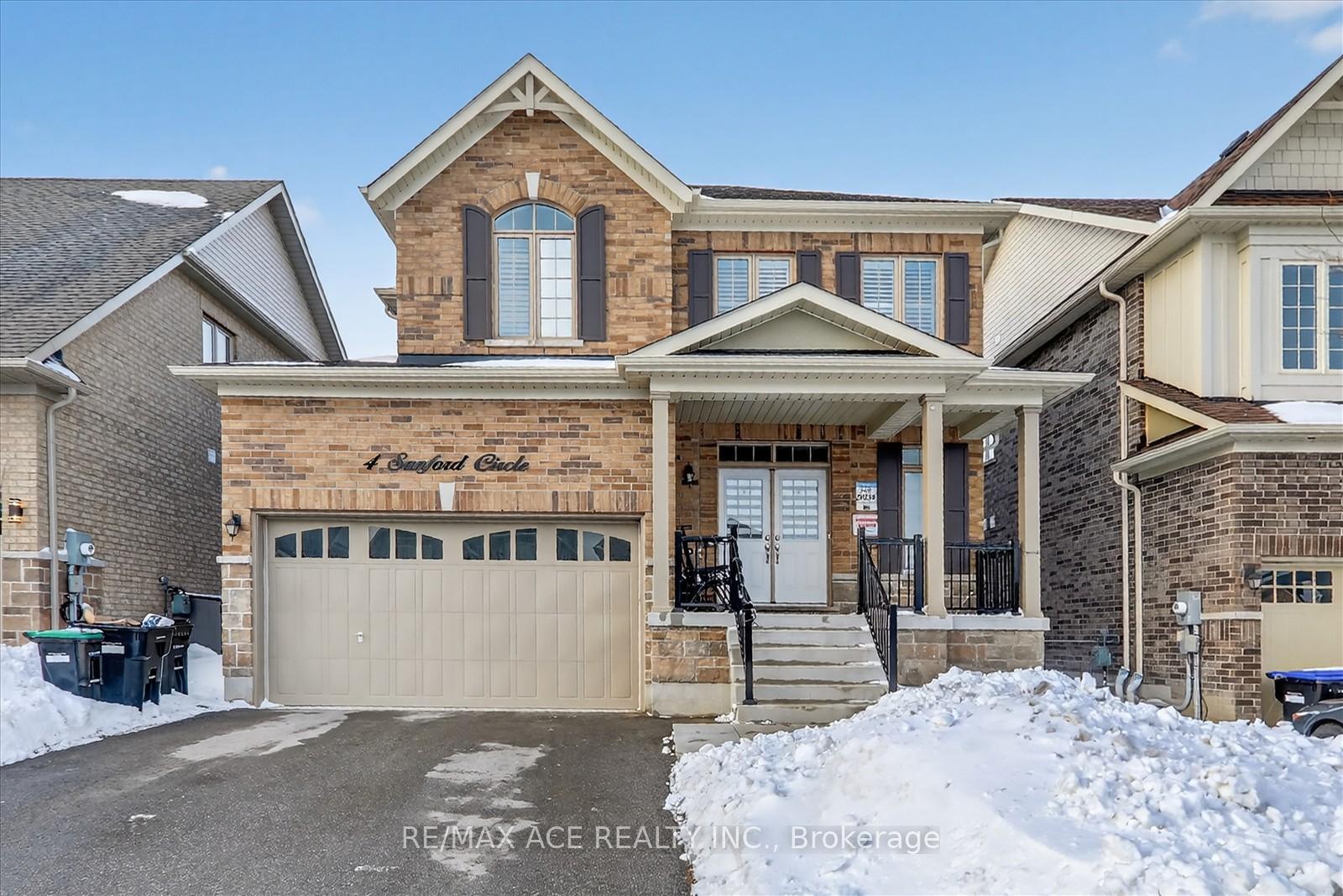4 Sanford Circle, Springwater, ON L9X 2A8 — Springwater, Ontario