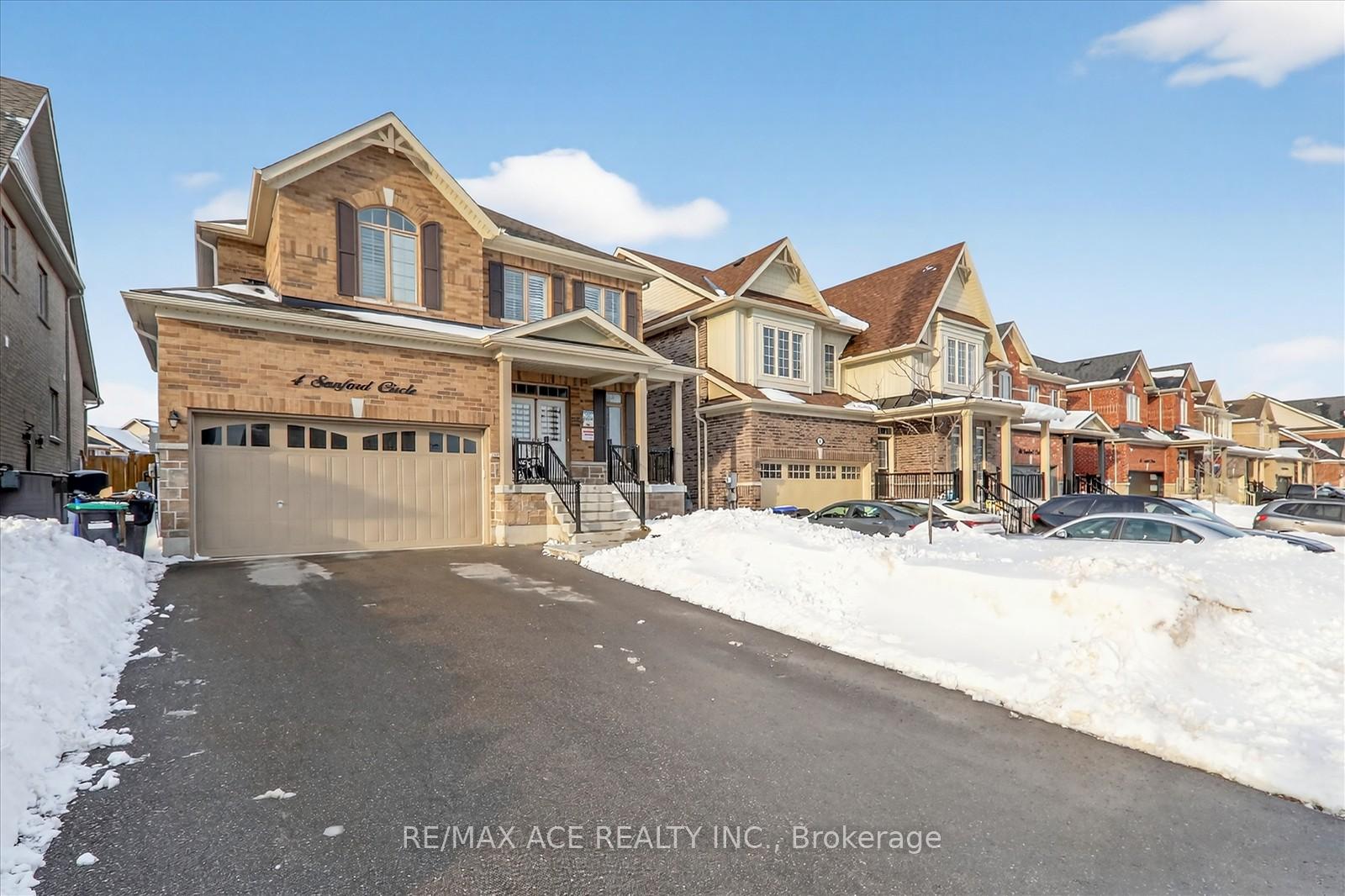 4 Sanford Circle, Springwater — photo 2 of 5