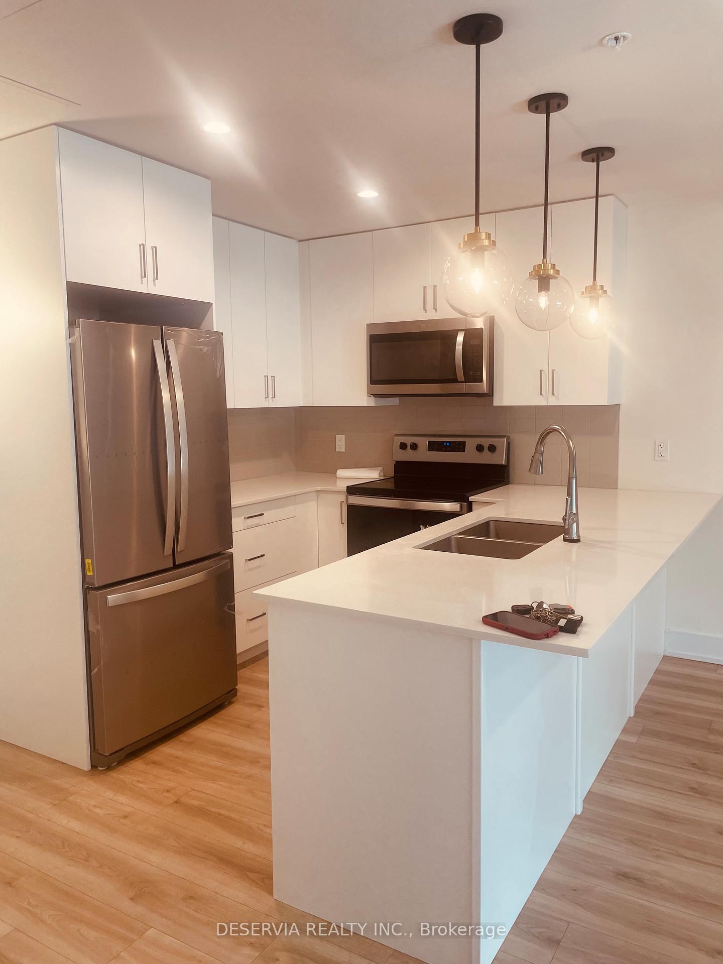 121 Mary Street Unit 205, Clearview — photo 4 of 5