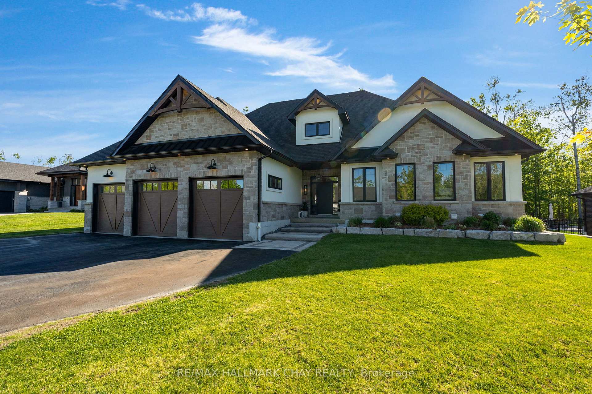 4 Walter James Parkway, Springwater, ON L9X 2A3 — Springwater, Ontario