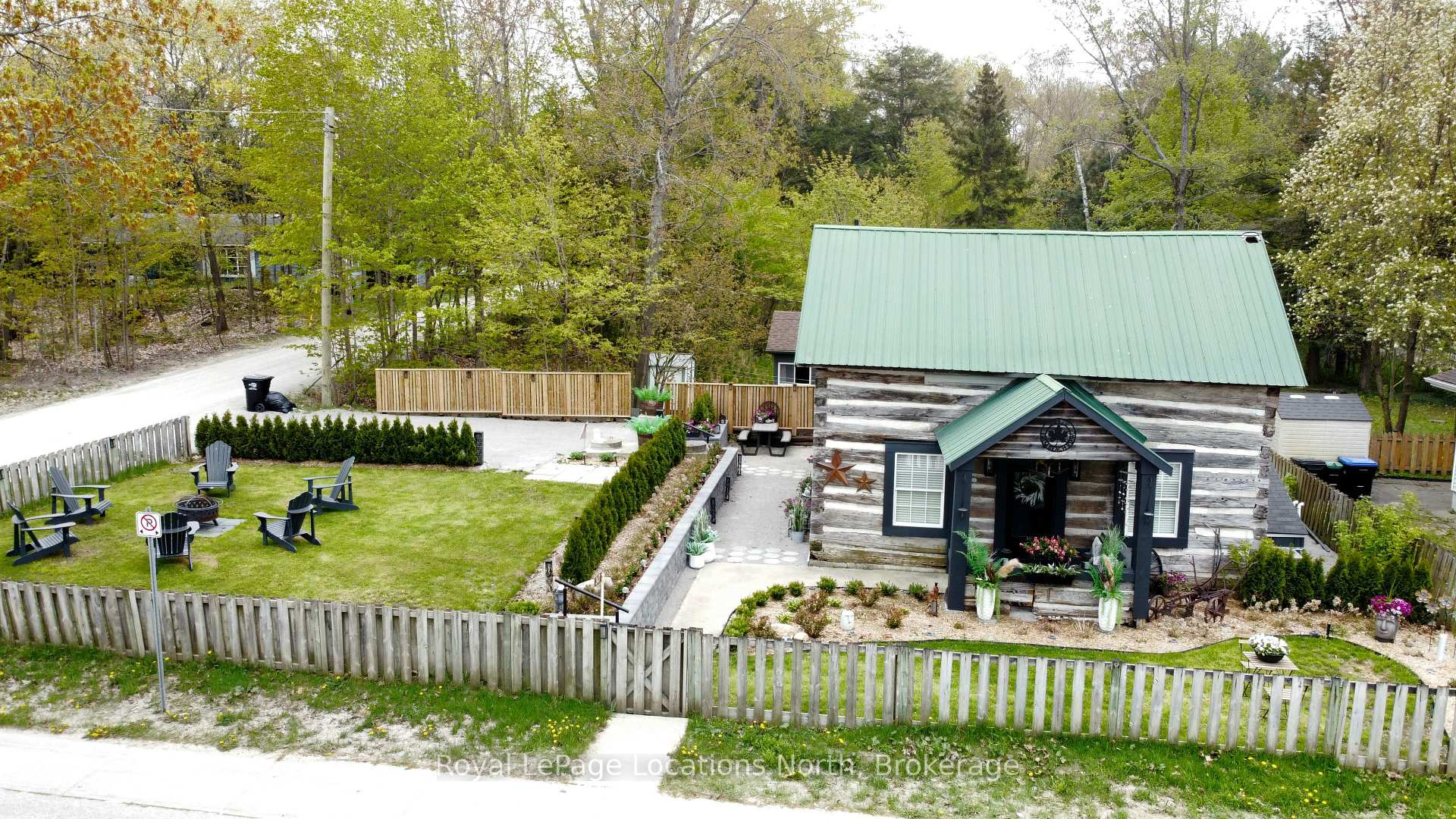 347 Balm Beach Road W, Tiny — photo 2 of 5