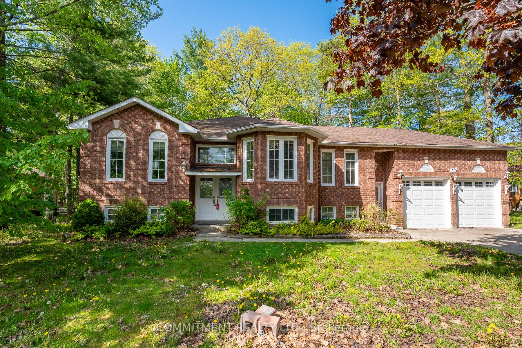 39 Downer Crescent, Wasaga Beach, ON L9Z 1C3 — Wasaga Beach, Ontario