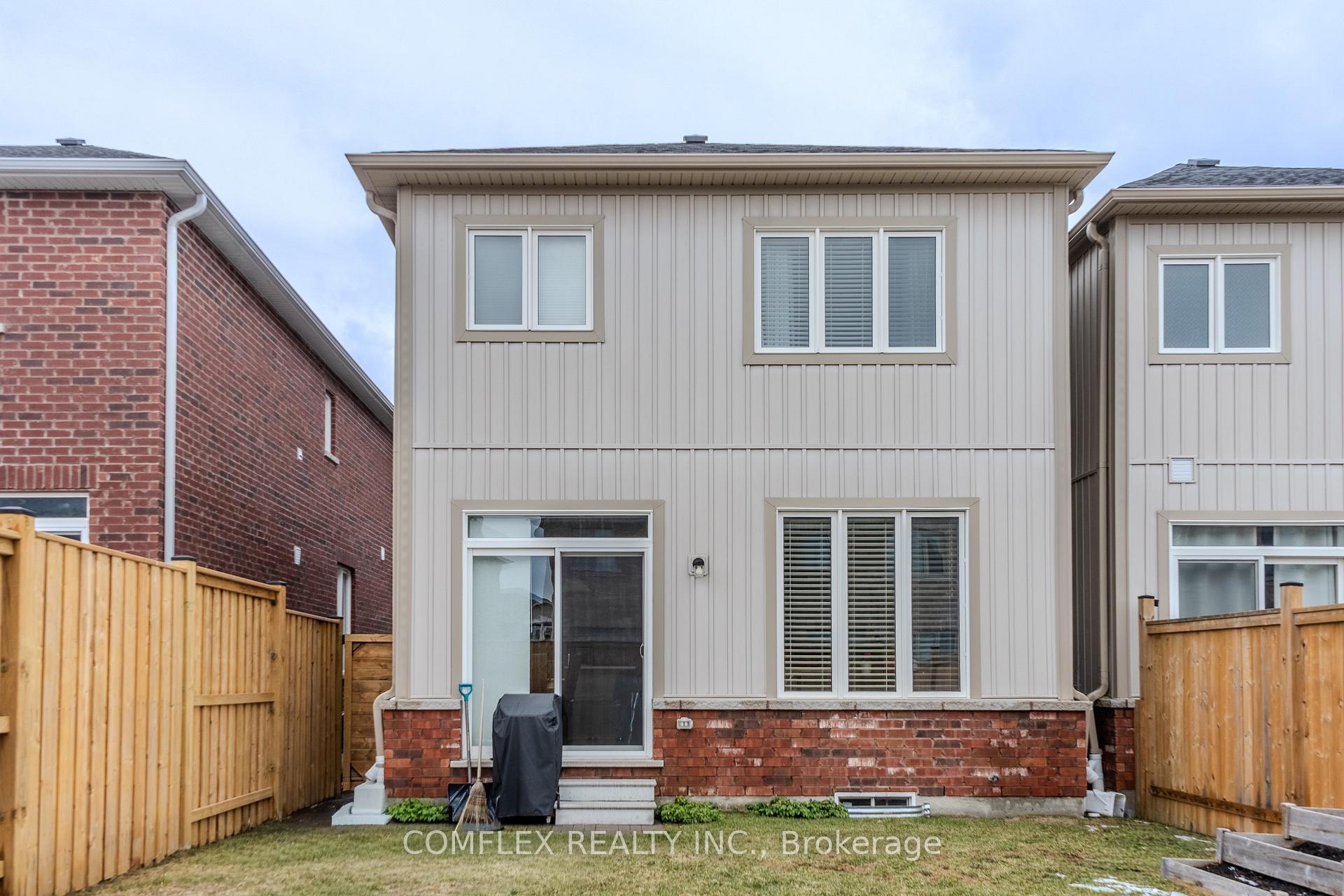 9 Barfoot Street, Collingwood — photo 3 of 5