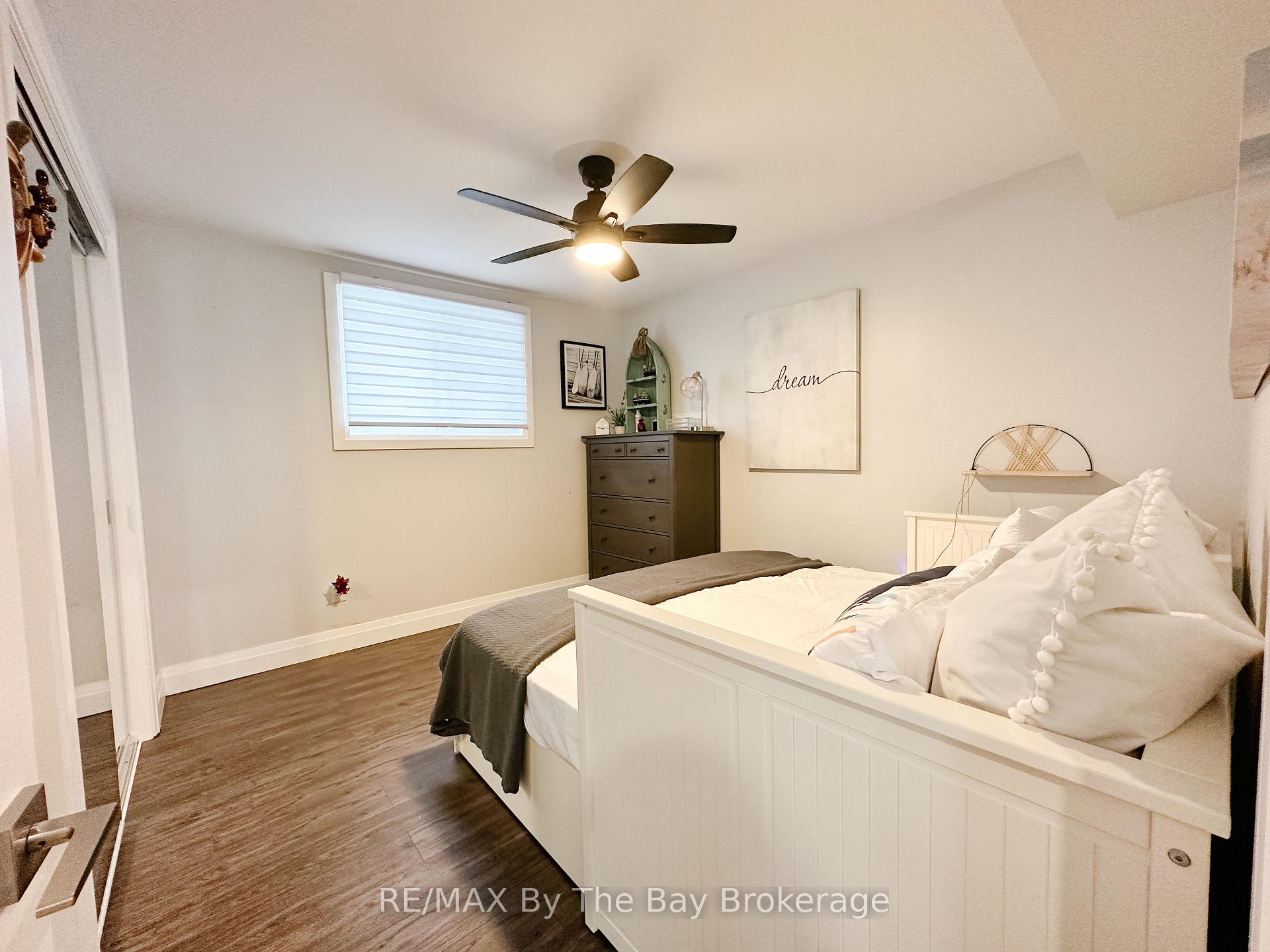 339 Zoo Park Road, Wasaga Beach — photo 4 of 5