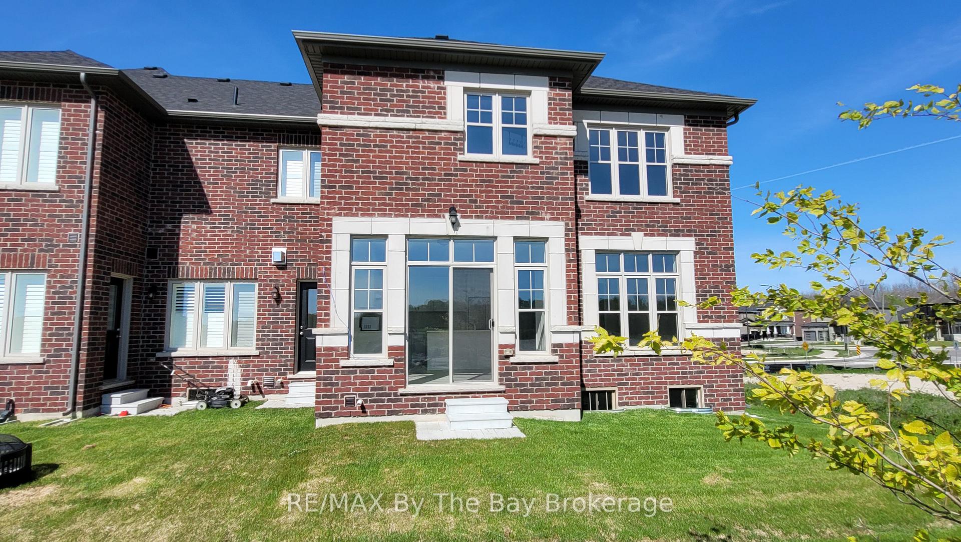194 UNION Boulevard, Wasaga Beach — photo 2 of 5