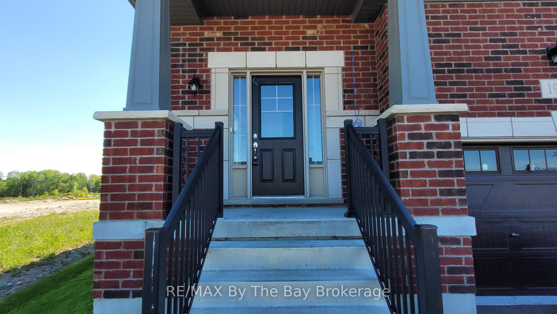 194 UNION Boulevard, Wasaga Beach — photo 4 of 5